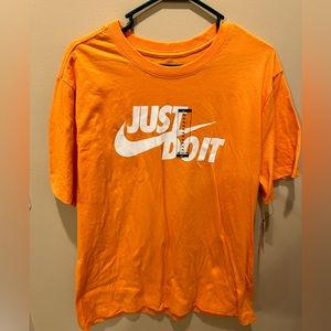 Nike Tshirt NWT size XL